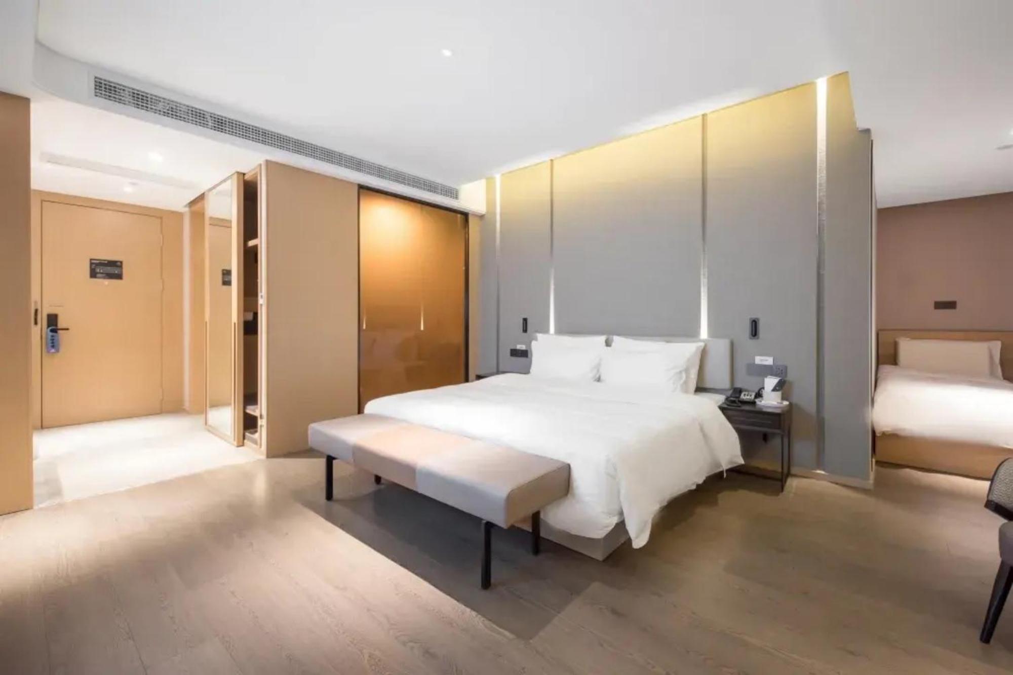 Atour Hotel Shanghai Caohejing Екстериор снимка